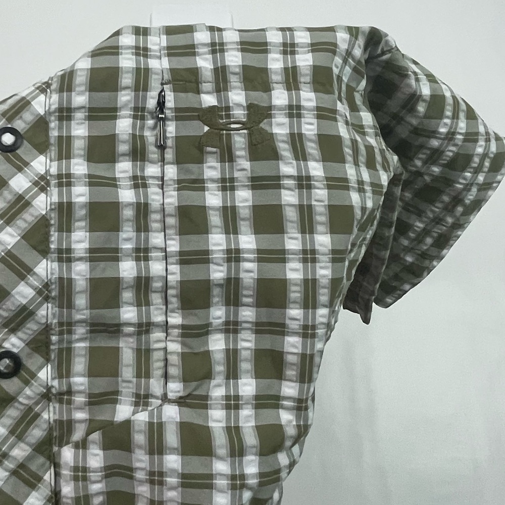 Under Armour Button Up Athletic Light Weight Shirt - image 8